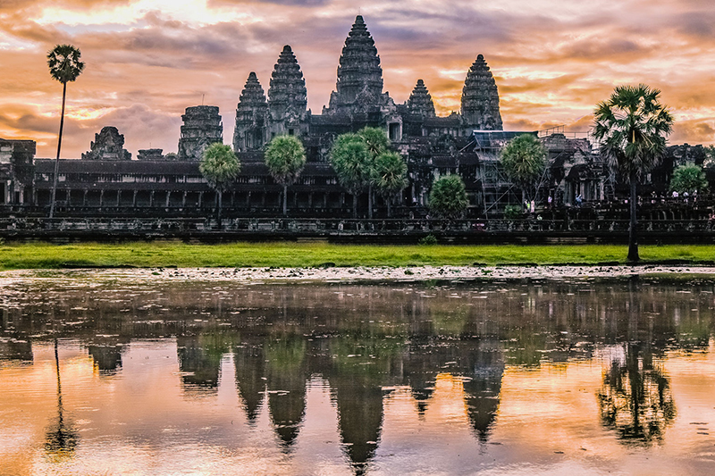 Option 1: Angkor Wat Sunrise & Ancient City Discovery